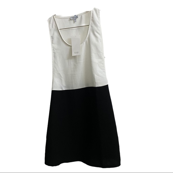 Tobi A STEP ABOVE SHIFT DRESS - Picture 3 of 7